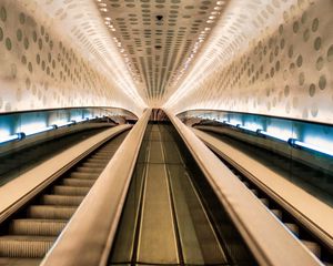 Preview wallpaper escalator, handrails, lights