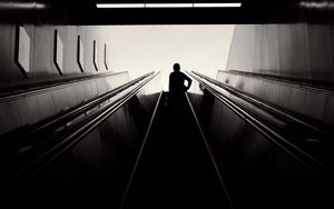 Preview wallpaper escalator, silhouette, bw, black