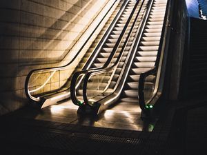 Preview wallpaper escalator, stairs, building, room