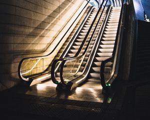 Preview wallpaper escalator, stairs, building, room