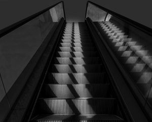 Preview wallpaper escalator, stairs, bw, gray