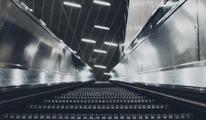 Preview wallpaper escalator, stairs, steps, distance, glow