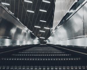 Preview wallpaper escalator, stairs, steps, distance, glow