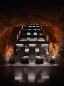 Preview wallpaper escalator, tunnel, metro, dark