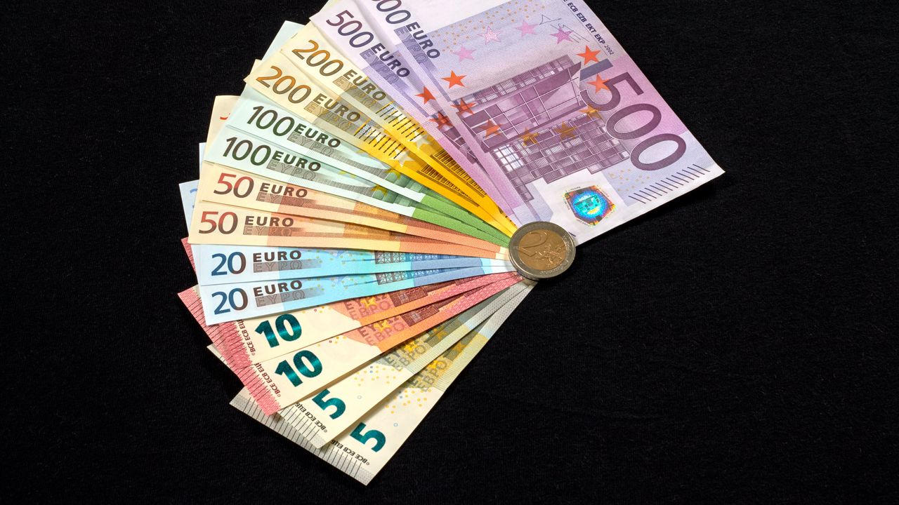 Wallpaper euro, bills, currency, money