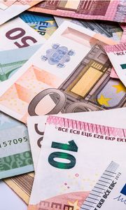 Preview wallpaper euro, bills, money, currency