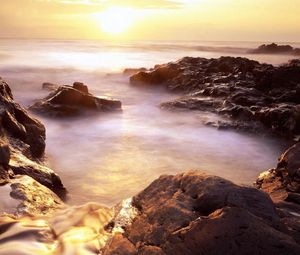 Preview wallpaper evaporation, stony coast, rising, sun, horizon, fog