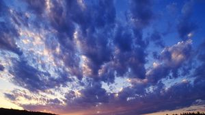 Preview wallpaper evening, clouds, sky, lake