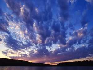 Preview wallpaper evening, clouds, sky, lake