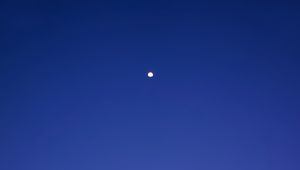 Preview wallpaper evening, moon, gradient, sky