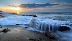 Preview wallpaper evening, water, wave, stony coast, sea noise