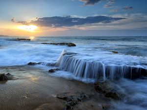 Preview wallpaper evening, water, wave, stony coast, sea noise