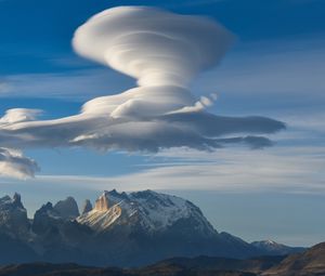 Preview wallpaper эвершинаmountain, peak, snow, clouds, sky, landscape