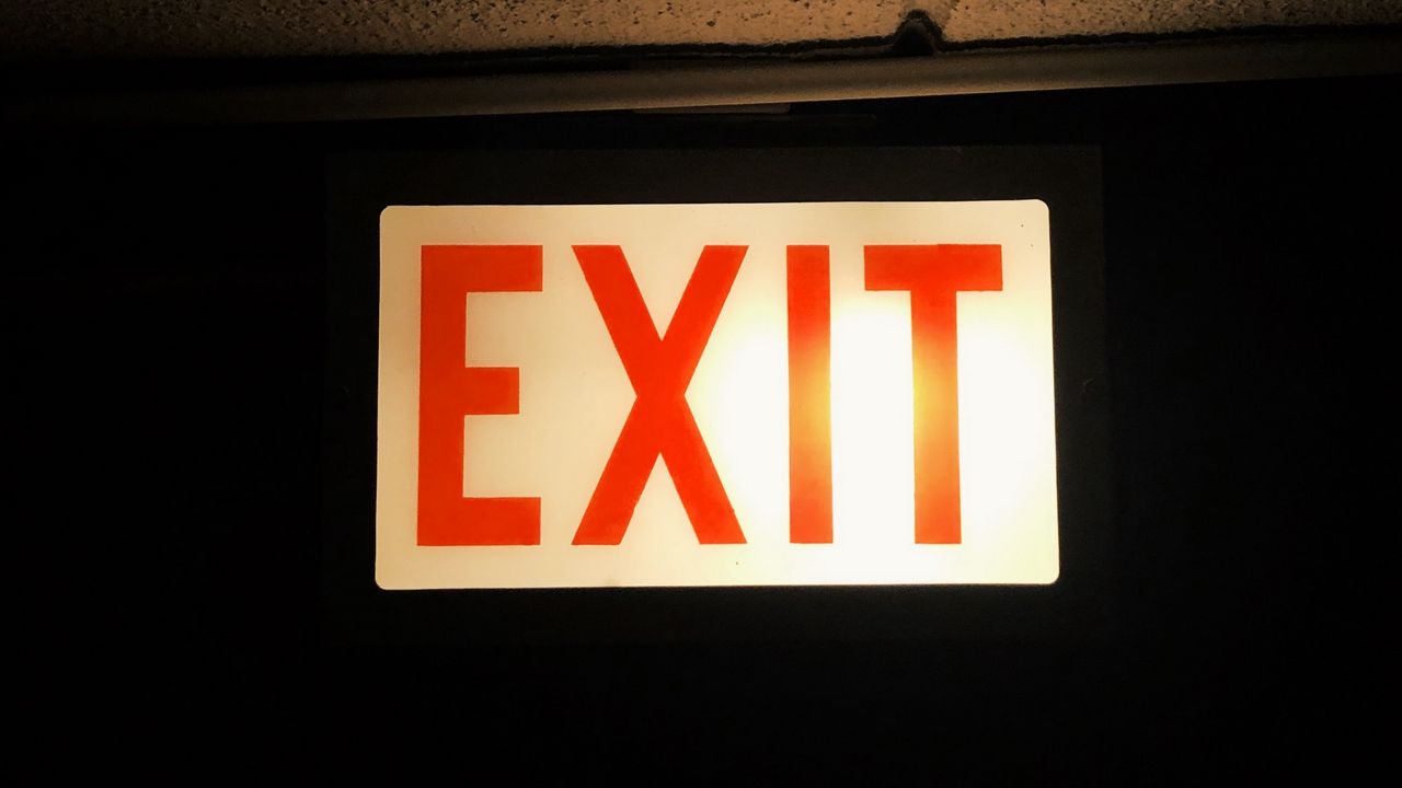 Wallpaper exit, text, sign, backlight, light