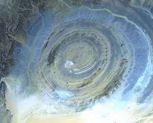 Preview wallpaper eye of the sahara, space, ring structure, mauritania, africa