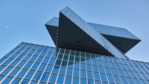 Preview wallpaper facade, architecture, windows, glass, edges