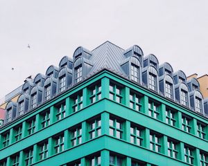 Preview wallpaper facade, building, architecture, corner, windows, green