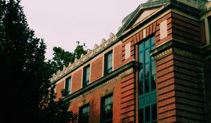 Preview wallpaper facade, building, windows
