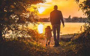 Preview wallpaper father, daughter, family, sunset, walk