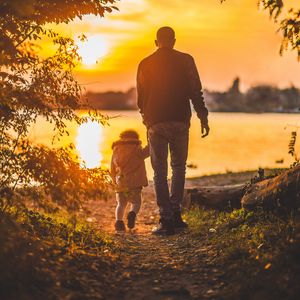 Preview wallpaper father, daughter, family, sunset, walk