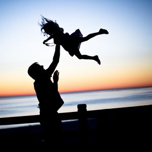 Preview wallpaper father, daughter, silhouettes, family, happiness