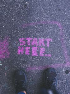 Preview wallpaper feet, asphalt, inscription, start