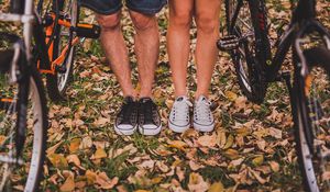 Preview wallpaper feet, autumn, foliage
