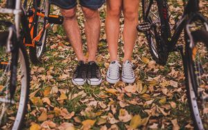 Preview wallpaper feet, autumn, foliage