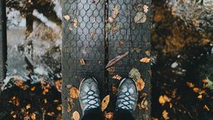 Preview wallpaper feet, autumn, foliage, rain