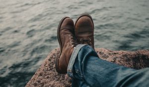 Preview wallpaper feet, boots, sea, water, pier