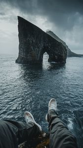 Preview wallpaper feet, rocks, ocean, water