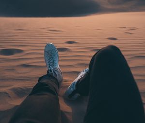 Preview wallpaper feet, sand, desert, dunes, journey