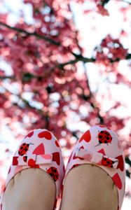 Preview wallpaper feet, shoes, branches, wood, positive