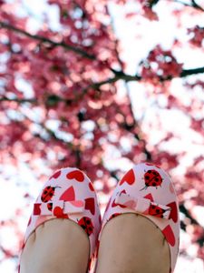 Preview wallpaper feet, shoes, branches, wood, positive