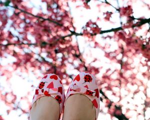 Preview wallpaper feet, shoes, branches, wood, positive