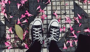 Preview wallpaper feet, sneakers, flowers, leaves