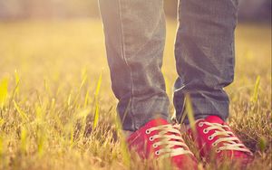 Preview wallpaper feet, sneakers, grass