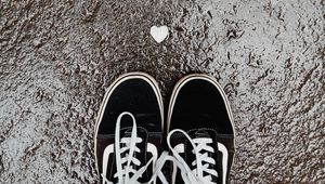 Preview wallpaper feet, sneakers, heart, asphalt, wet