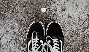 Preview wallpaper feet, sneakers, heart, asphalt, wet