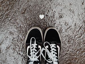 Preview wallpaper feet, sneakers, heart, asphalt, wet