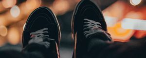 Preview wallpaper feet, sneakers, shoes, bokeh, blur