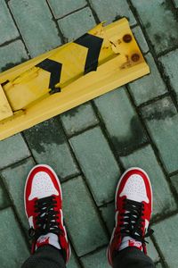 Preview wallpaper feet, sneakers, tiles