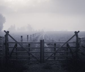 Preview wallpaper fence, fog, grass, road