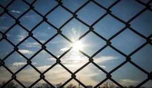 Preview wallpaper fence, grid, sun, light