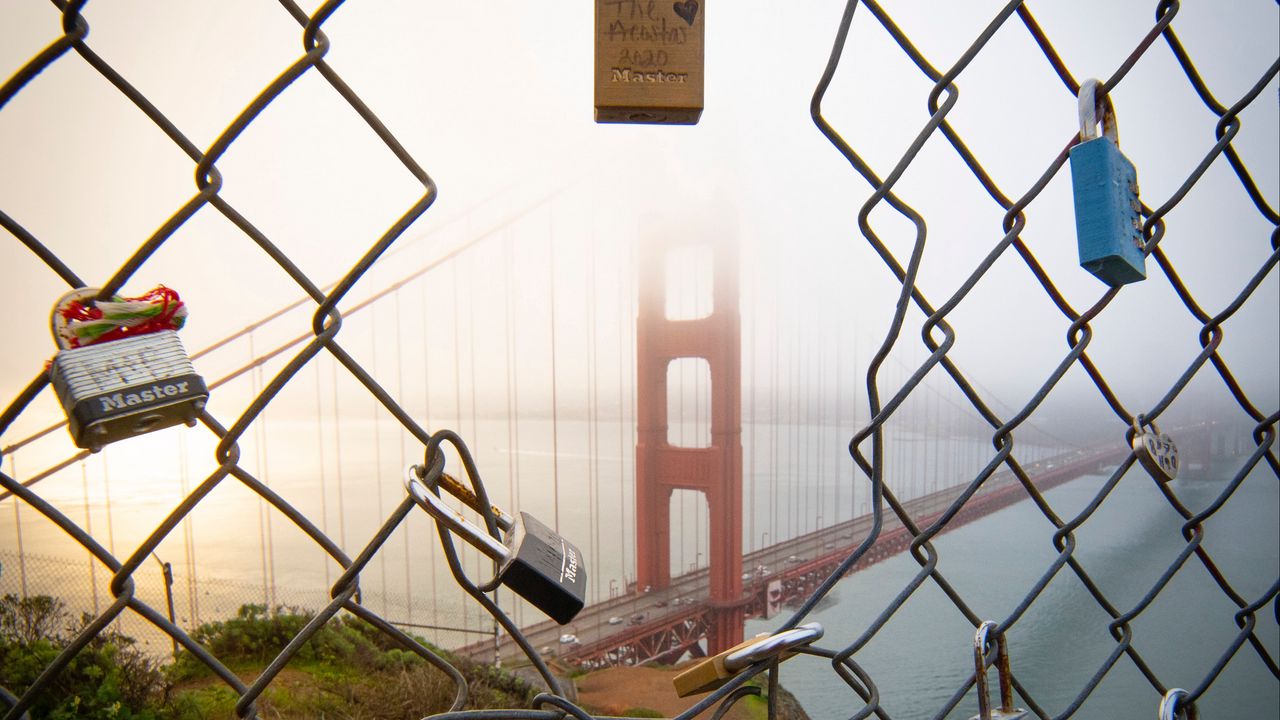 Wallpaper fence, mesh, lock, bridge, fog, view