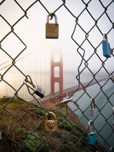 Preview wallpaper fence, mesh, lock, bridge, fog, view