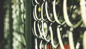 Preview wallpaper fence, mesh, metal, close-up, motion blur