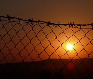 Preview wallpaper fence, mesh, sunset, dark