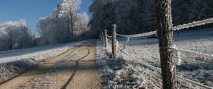 Preview wallpaper fence, stakes, hoarfrost, gray hair, winter, cold, road, country