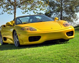 Preview wallpaper ferrari 360, spider, yellow, convertible, front view